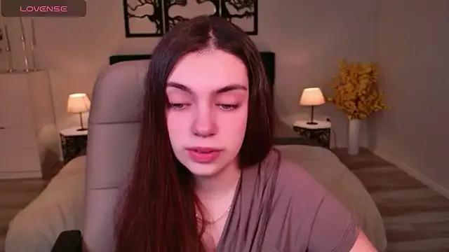 DaniellaLovely on StripChat