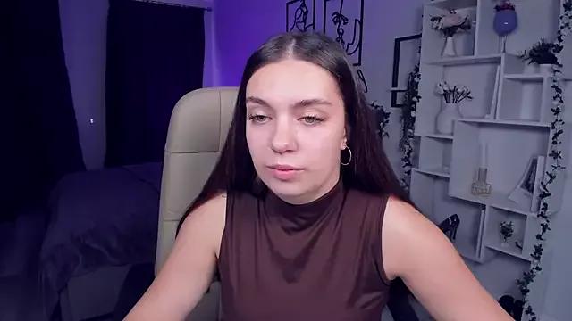 DaniellaLovely on StripChat