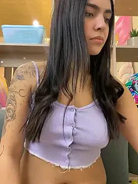 DaphneUwu on StripChat