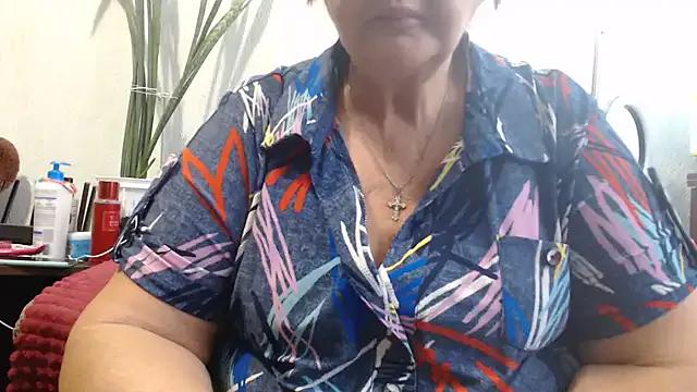 DeniseeRosea on StripChat