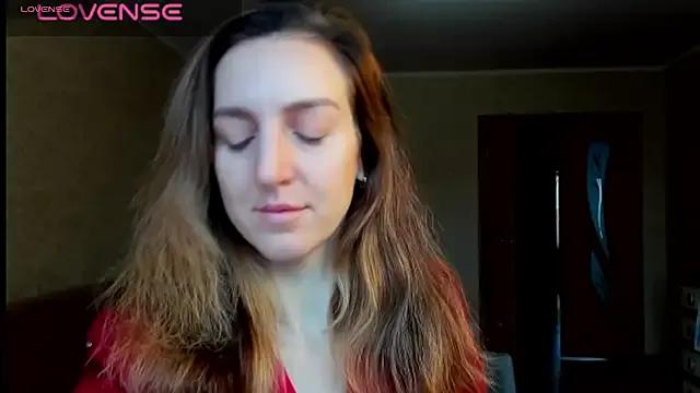 desired_zzoya on StripChat