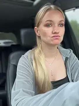 Devill_Angel_ on StripChat