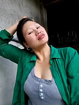 diamond-- on StripChat