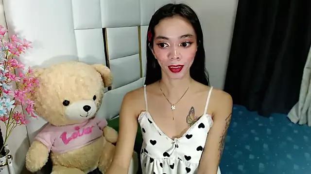 diamondnaked_ on StripChat