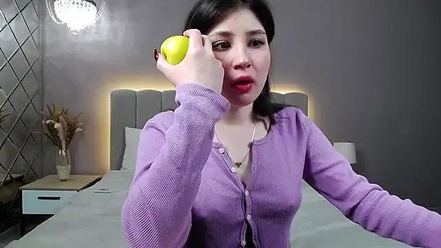 DianaMello — look at my legs   