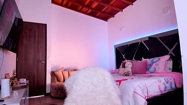 divavirtual11 on StripChat