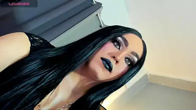 DominaAurumXXX on StripChat