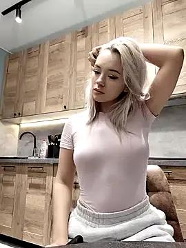 dontrytosearch on StripChat