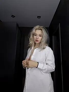 dontrytosearch on StripChat