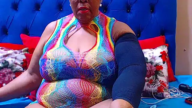 ebonycandy10 on StripChat