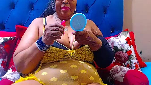 ebonycandy10 on StripChat