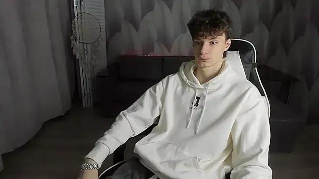 Edvard_Blare on StripChat