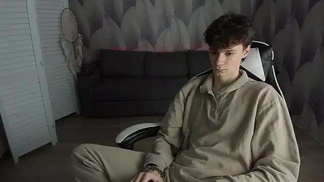 Edvard_Blare on StripChat