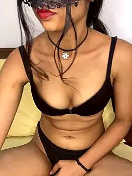 Elinacam on StripChat