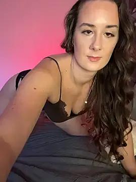 EllaMae on StripChat