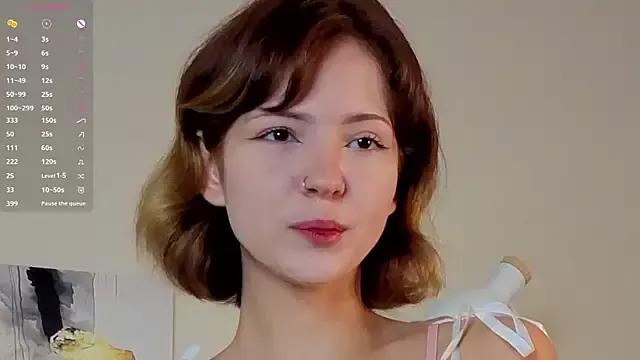 ElvaAxley on StripChat