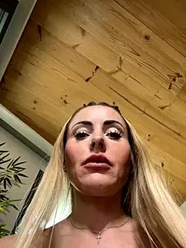 EmaSalis on StripChat