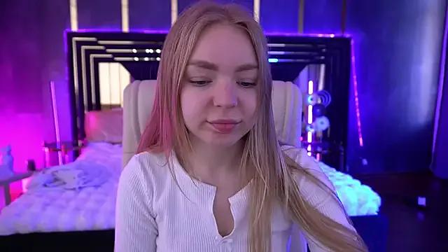 EmilySunshineS on StripChat