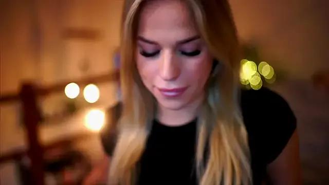 Emilyvanroessel on StripChat