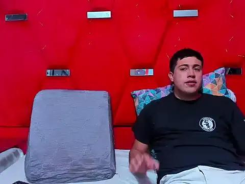 Emmaanddarling on StripChat