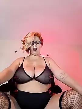 Escarlate4you_ on StripChat