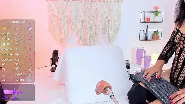 evaa_rose on StripChat