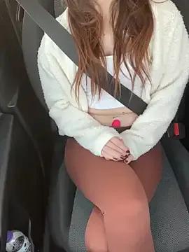 Ezgiierenns on StripChat