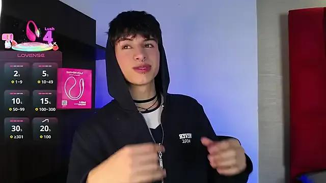 Ezra_Storm on StripChat