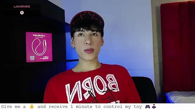 Ezra_Storm on StripChat