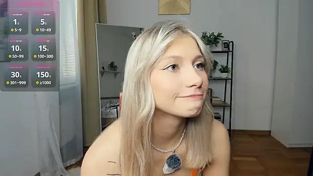 FaaBinaa on StripChat