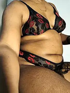 FANTASY_QUEEN_07 on StripChat