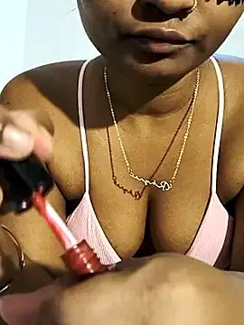 FANTASY_QUEEN_07 on StripChat