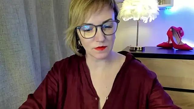 feliziaDesire on StripChat