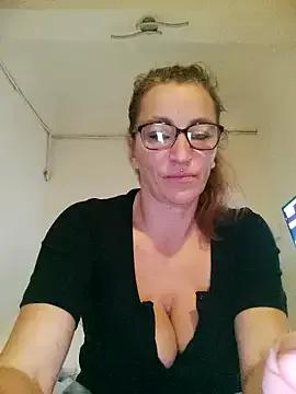 Fifi83Bell on StripChat