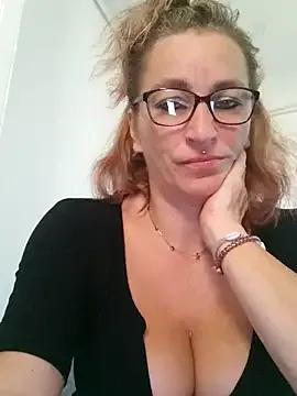 Fifi83Bell on StripChat