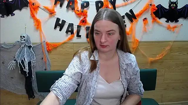 FreyaDak on StripChat