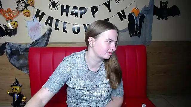 FreyaDak on StripChat