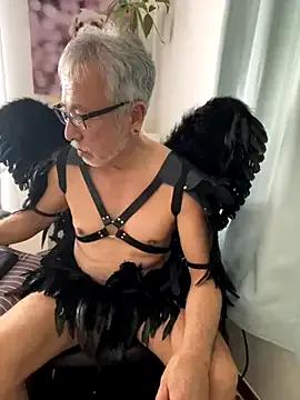 gholly2007 on StripChat