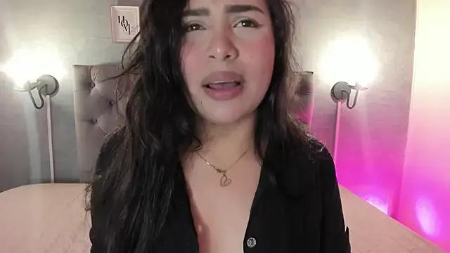 GiannaSlimJB on StripChat