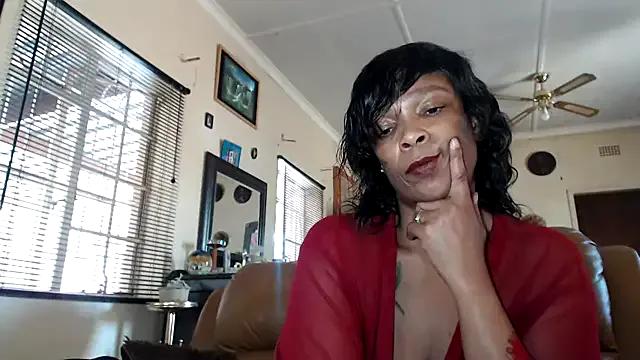 Gucci_Bx on StripChat