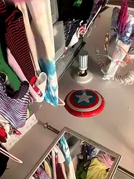 gurlnips — Cum show full body