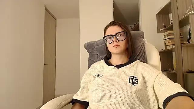 Hannah______ on StripChat