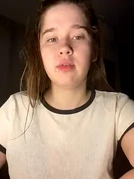 HornyGirlH on StripChat