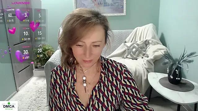 HornyMilf_777 on StripChat