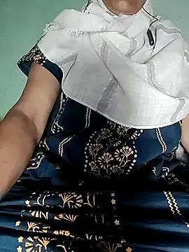 Hotty-Monaa on StripChat