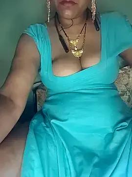 Hotty-Monaa on StripChat