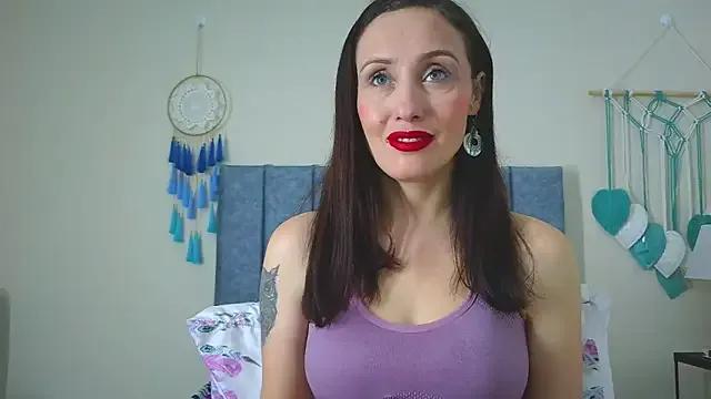 IberianMoonMK on StripChat