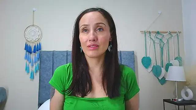 IberianMoonMK on StripChat