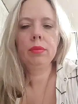 Irina3718 on StripChat