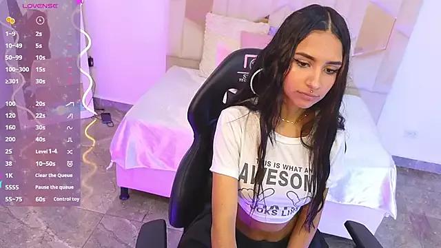 Jazmin_tay on StripChat